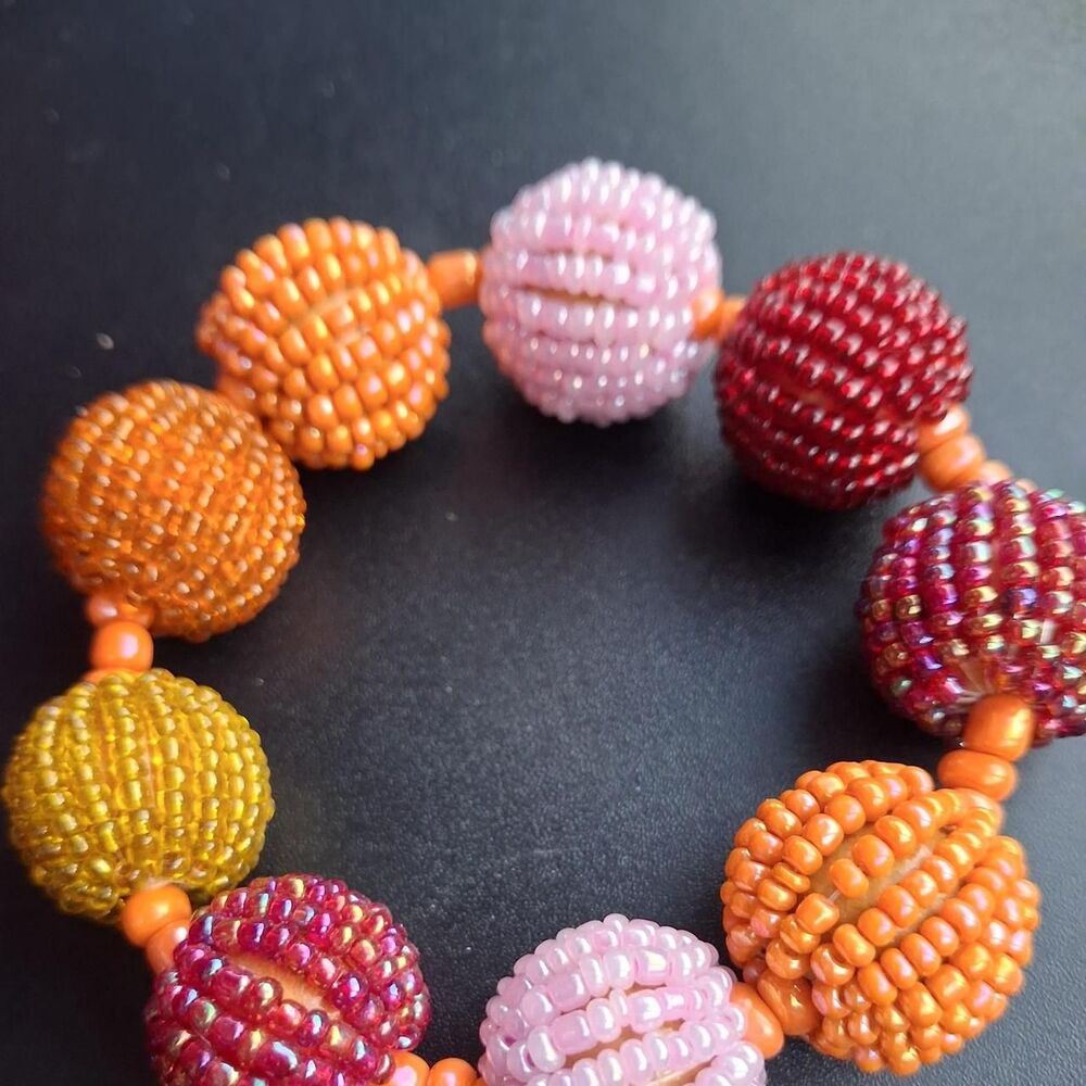 Artisan-crafted Women's multi Jewellery - Picture 3 of 3